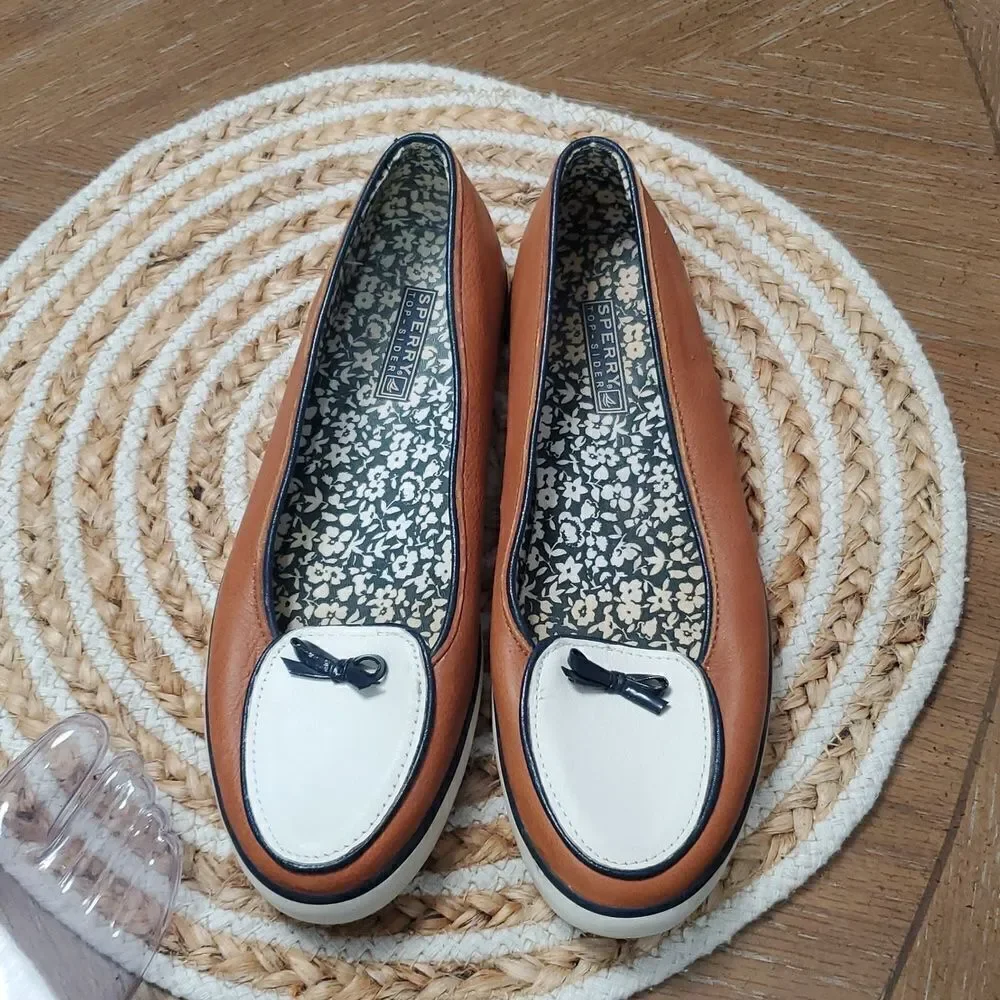 Sperry Top Sider Leather Shoes Size 8 Women's Loafers Patent Round Toe